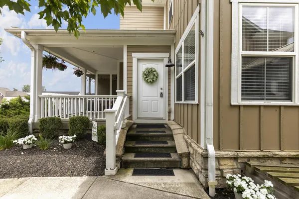 $355,000 | 45 Traditions Way, Powell, OH 43065