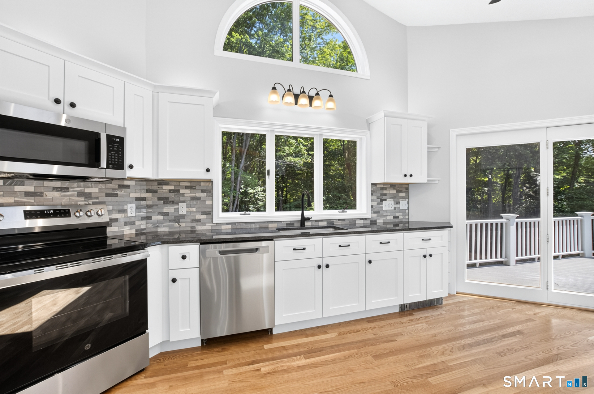 227 W Road Marlborough, CT 06447 - Photo 7 of 35