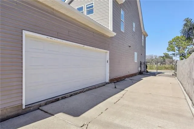 $475,000 | 87 Chateau Du Lac, Kenner, LA 70065