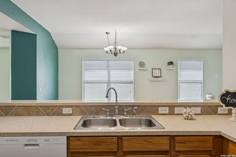 $275,000 | 10319 Grand Clb Drive, San Antonio, TX 78239