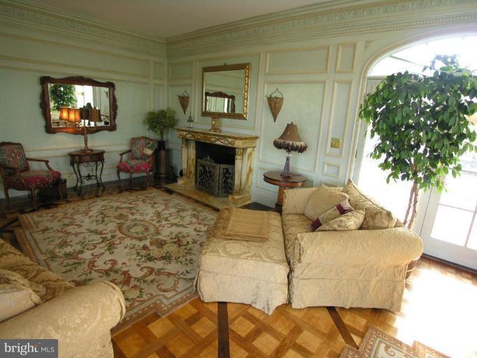 2692 Atoka Road Marshall, VA 20115 - Photo 3 of 7 Living Room
