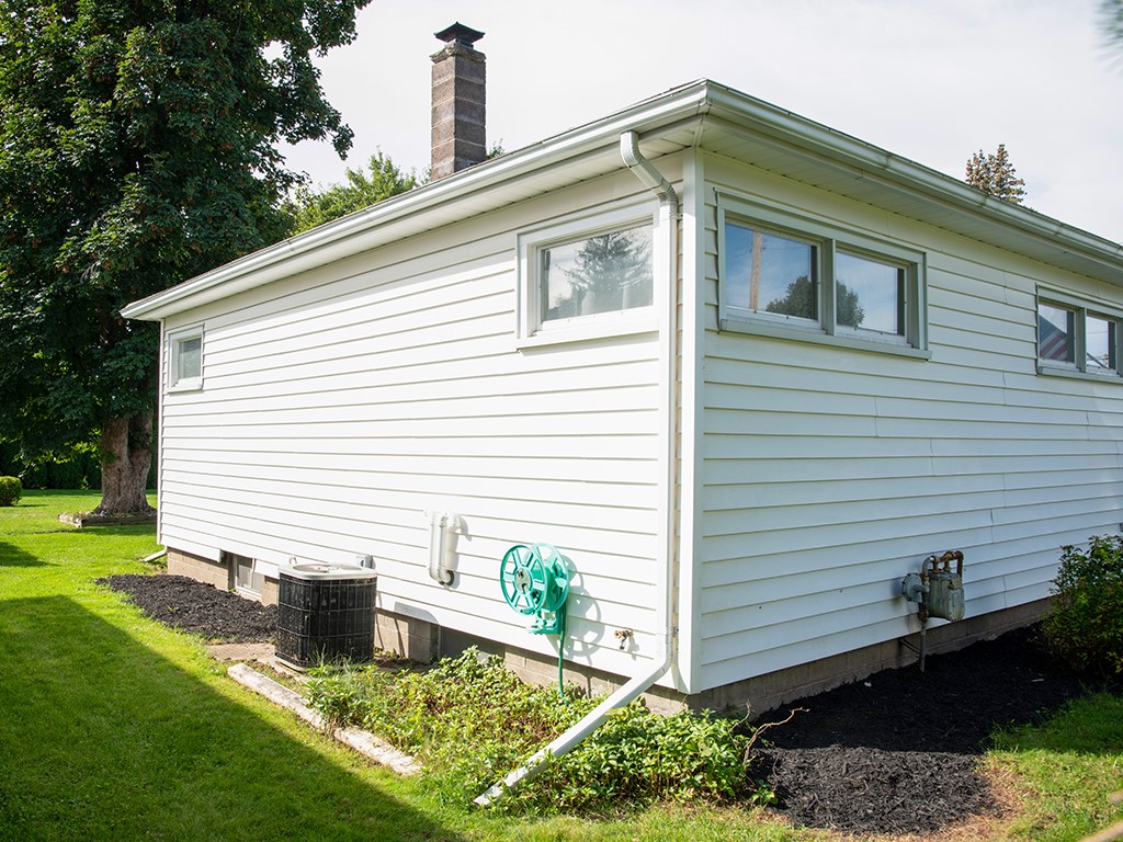 3795 Lyell Road Gates, NY 14606 - Photo 29 of 34