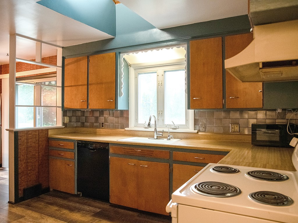 3795 Lyell Road Gates, NY 14606 - Photo 7 of 34