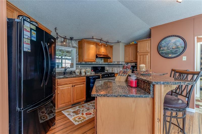 384 Upper Service Road Hookstown, PA 15050 - Photo 4 of 19