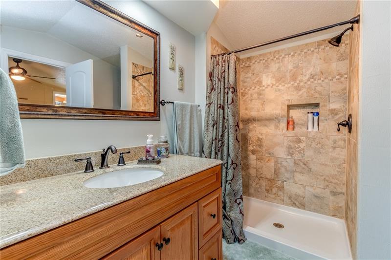 384 Upper Service Road Hookstown, PA 15050 - Photo 8 of 19