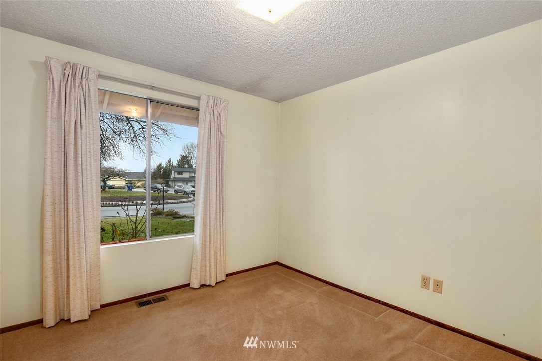 17734 113th Place Southeast Renton, WA 98055 - Photo 15 of 22