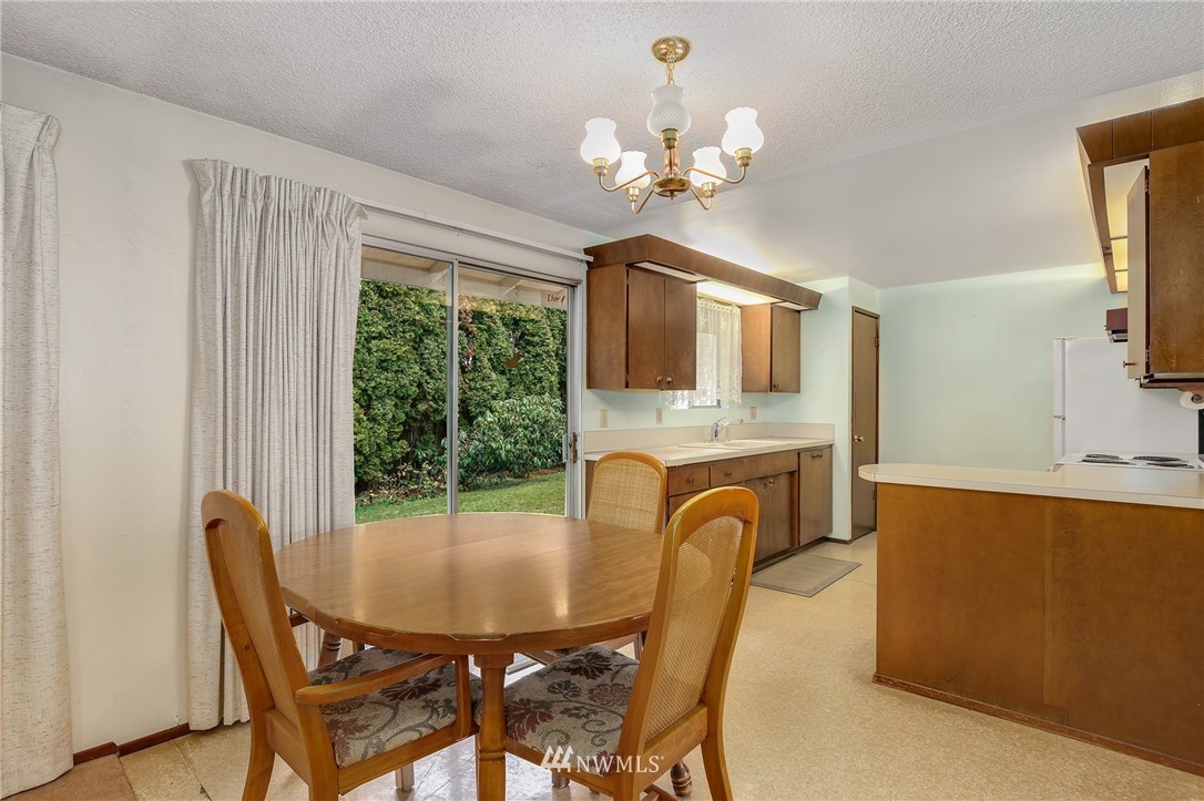 17734 113th Place Southeast Renton, WA 98055 - Photo 8 of 22