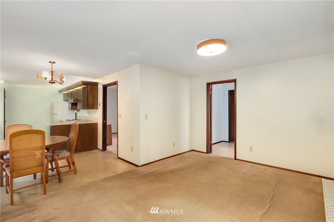 17734 113th Place Southeast Renton, WA 98055 - Photo 9 of 22