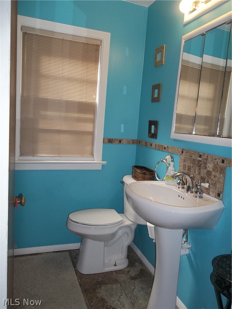 21266 Mastick Road Cleveland, OH 44126 - Photo 15 of 34