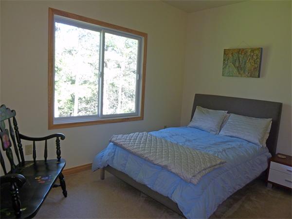 112 Linseed Road Hatfield, MA 01088 - Photo 12 of 14