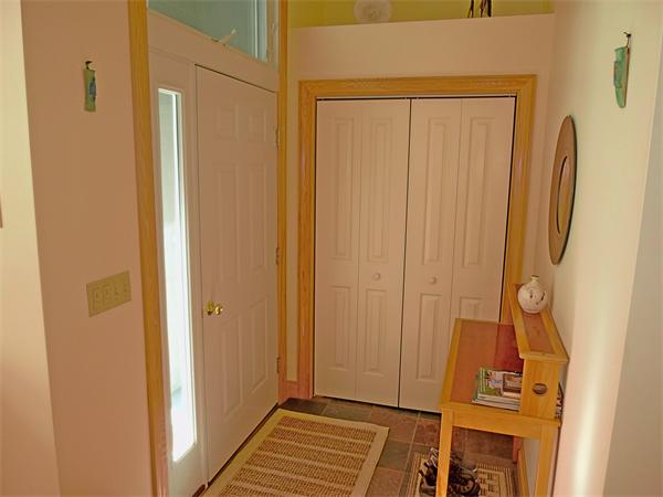 112 Linseed Road Hatfield, MA 01088 - Photo 3 of 14