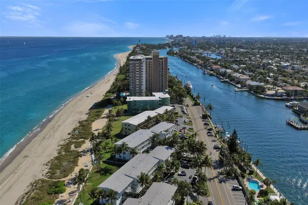 $335,000 | 1039 Hillsboro Mile, Unit 22, Hillsboro Beach, FL 33064
