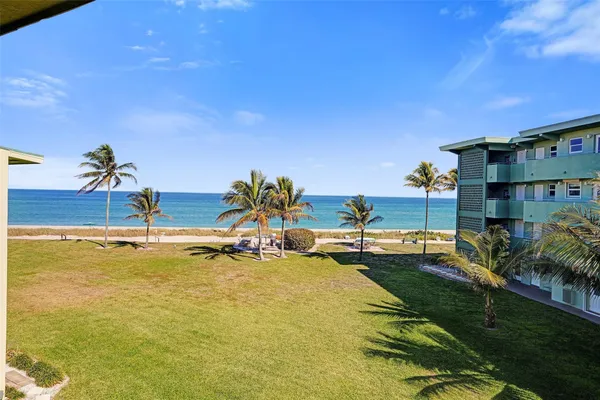 $335,000 | 1039 Hillsboro Mile, Unit 22, Hillsboro Beach, FL 33064