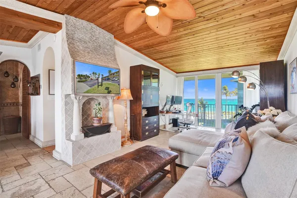 $335,000 | 1039 Hillsboro Mile, Unit 22, Hillsboro Beach, FL 33064