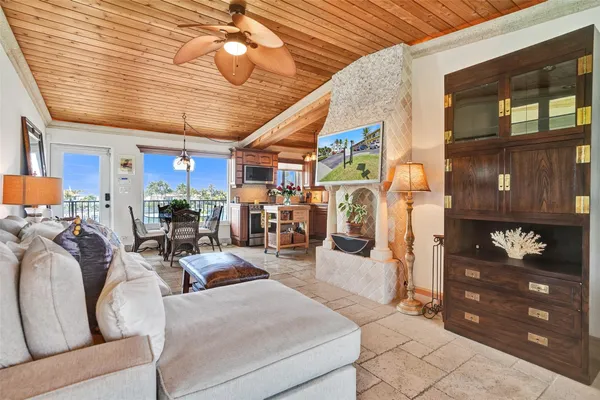 $335,000 | 1039 Hillsboro Mile, Unit 22, Hillsboro Beach, FL 33064