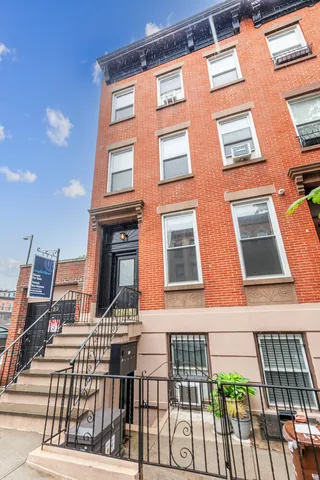 $3,300 | 124 President Street, Unit 4 | Columbia Street Waterfront