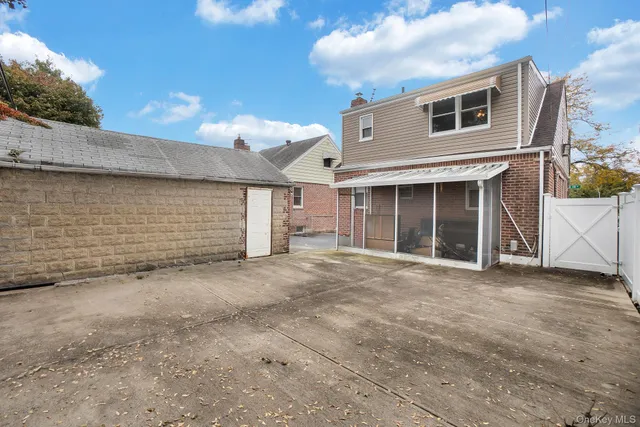 $799,000 | 218-27 130th Avenue | Laurelton