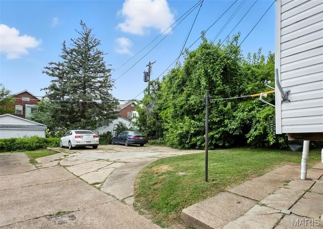 $350,000 | 5026-5028 Chippewa Street, St. Louis, MO 63109