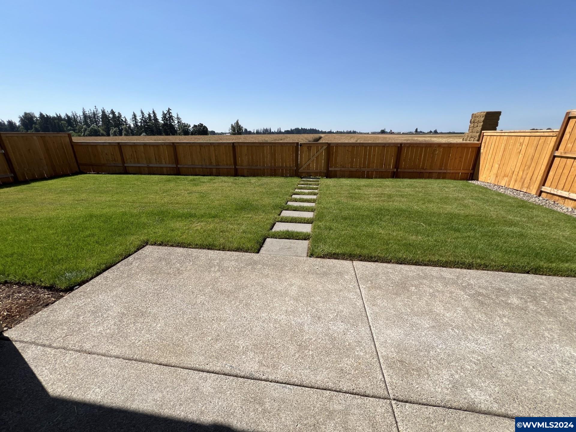 11231 Blueberry Loop Donald, OR 97020 - Photo 17 of 18