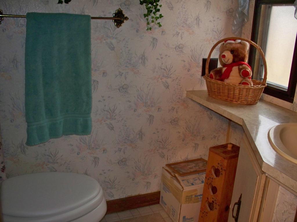 302 Cross Mill Road Northfield, NH 03276 - Photo 13 of 28 Gallery Image 13