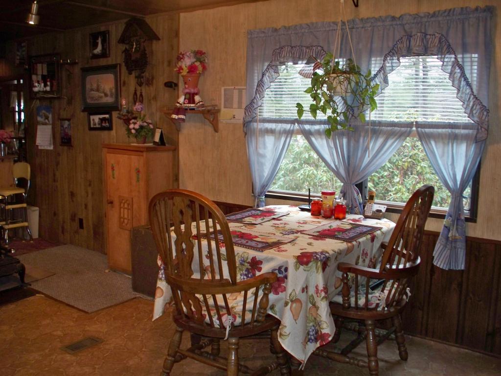 302 Cross Mill Road Northfield, NH 03276 - Photo 4 of 28 Gallery Image 4