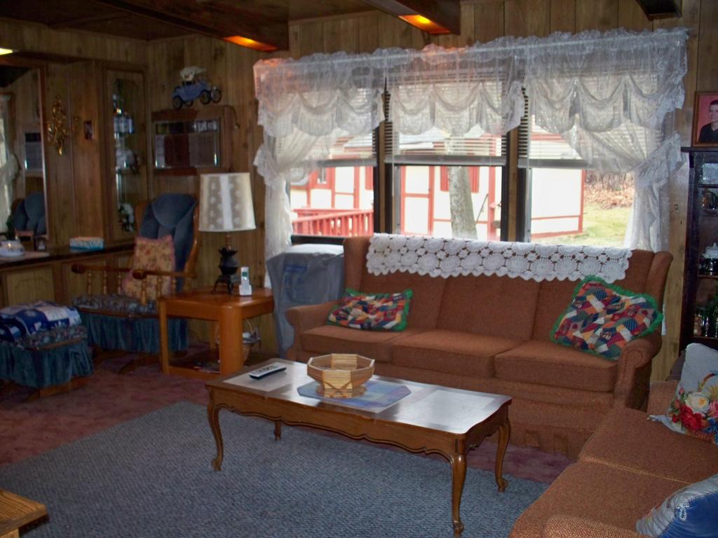 302 Cross Mill Road Northfield, NH 03276 - Photo 7 of 28 Gallery Image 7