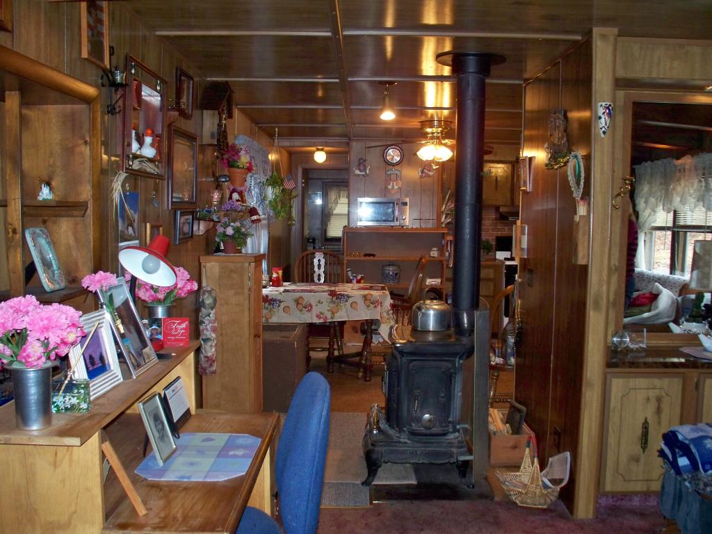 302 Cross Mill Road Northfield, NH 03276 - Photo 9 of 28 Gallery Image 9