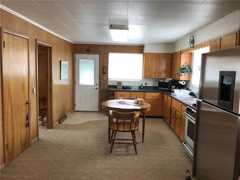 128 Woodbury Road Boyers, PA 16020 - Photo 10 of 23