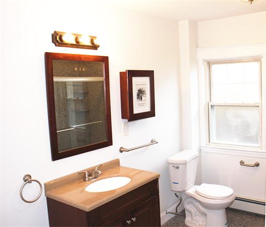 94 Elmlawn Road Braintree, MA 02184 - Photo 5 of 15 Gallery Image 5