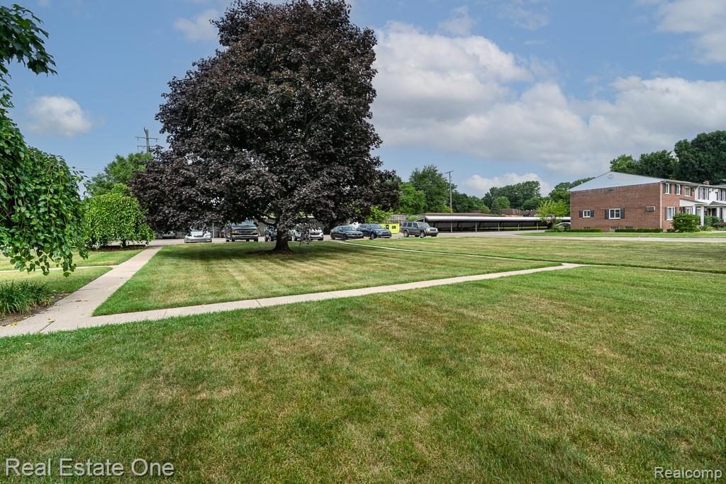 1097 Tienken Court Rochester Hills, MI 48306 - Photo 25 of 27