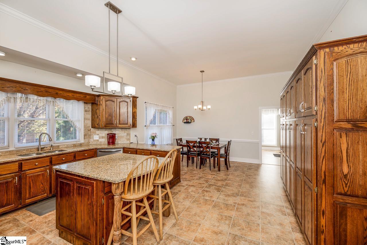 204 Aberdeen Drive Anderson, SC 29621 - Photo 14 of 36