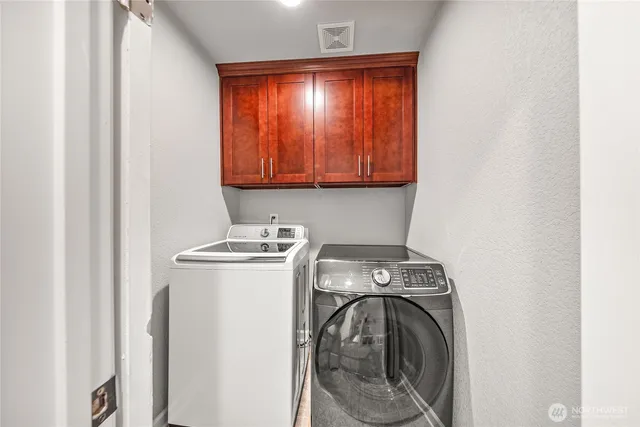 $1,799,900 | 11130 Northeast 37th Court, Bellevue, WA 98004