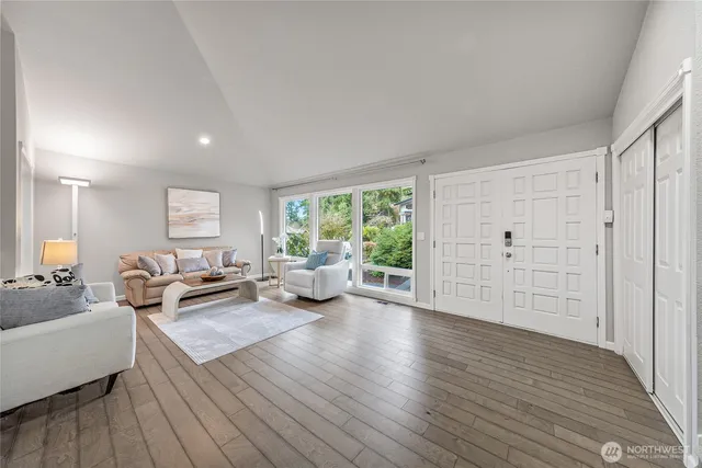 $1,799,900 | 11130 Northeast 37th Court, Bellevue, WA 98004