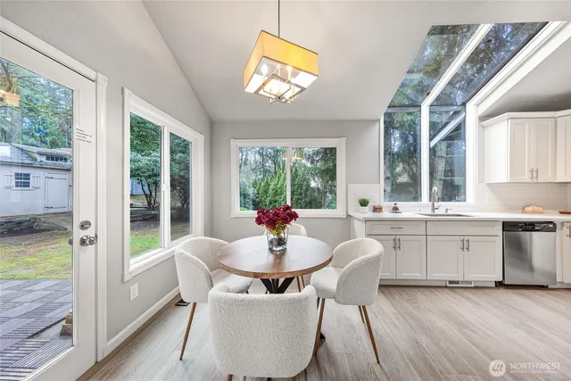 $1,799,900 | 11130 Northeast 37th Court, Bellevue, WA 98004