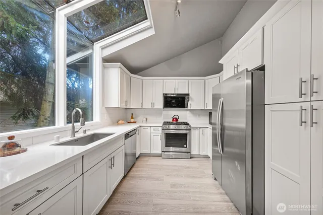 $1,799,900 | 11130 Northeast 37th Court, Bellevue, WA 98004