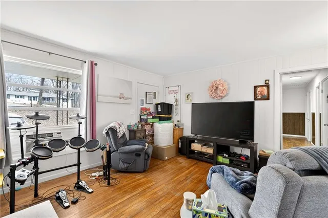 $250,000 | 1781 Corley Drive Southeast, Mableton, GA 30126