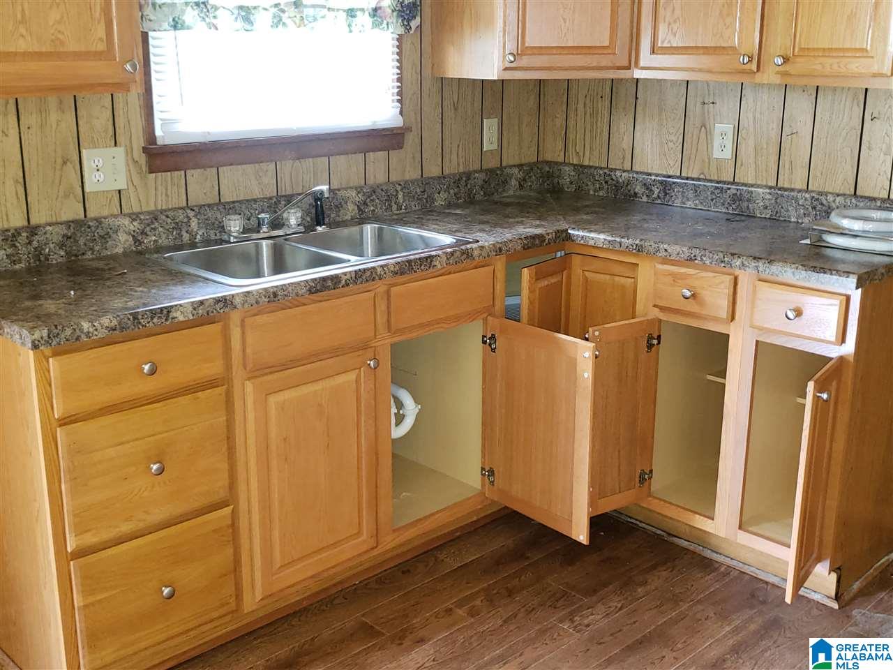 1704 Patch Place Anniston, AL 36201 - Photo 14 of 36