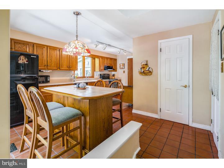 114 Fieldstone Road Cherry Hill, NJ 08034 - Photo 9 of 25 Gallery Image 9