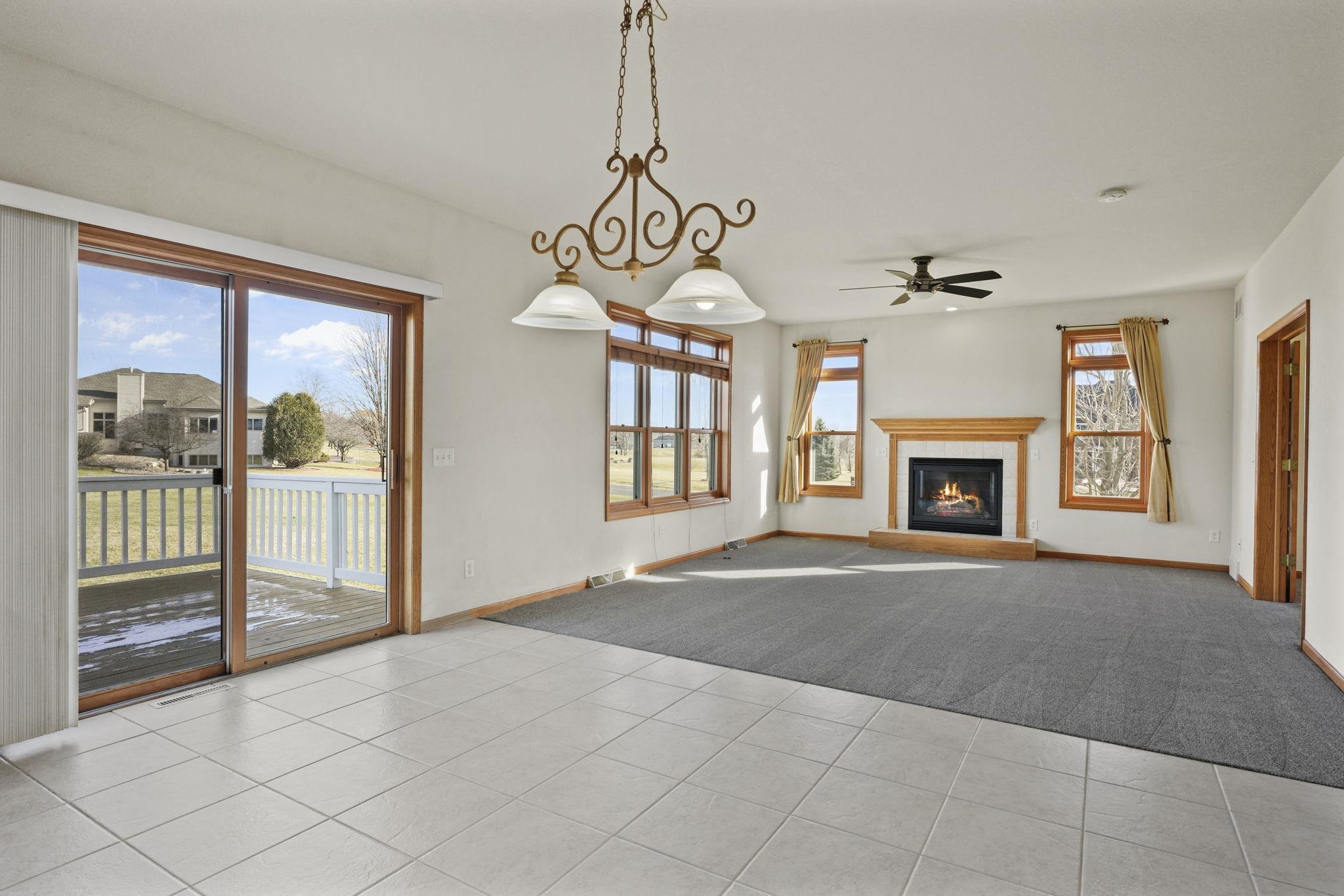 3026 Saddle Brooke Trail Sun Prairie, WI 53590 - Photo 8 of 53