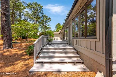 $595,000 | 35 Doral Drive, Pinehurst, NC 28374