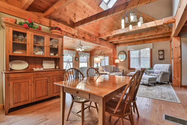 $639,900 | 46 Oak Hill Road, Brookline, NH 03033