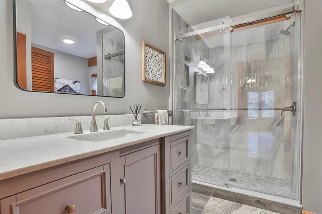 $639,900 | 46 Oak Hill Road, Brookline, NH 03033