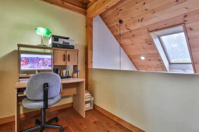 $639,900 | 46 Oak Hill Road, Brookline, NH 03033