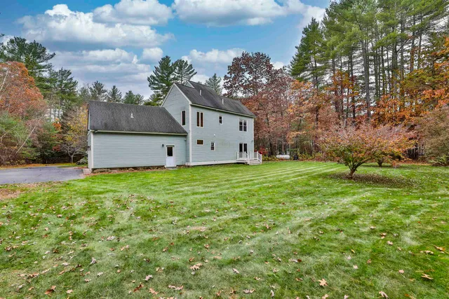 $639,900 | 46 Oak Hill Road, Brookline, NH 03033