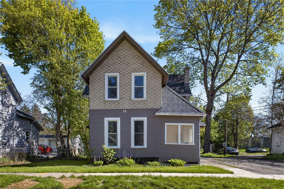 28 Upton Place Rochester, NY 14612 - Photo 1 of 29