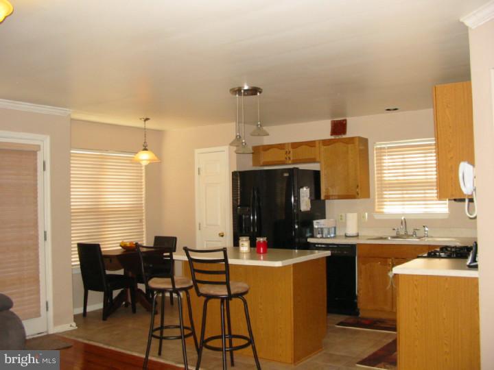 65 Walker Road Royersford, PA 19468 - Photo 2 of 25 Kitchen