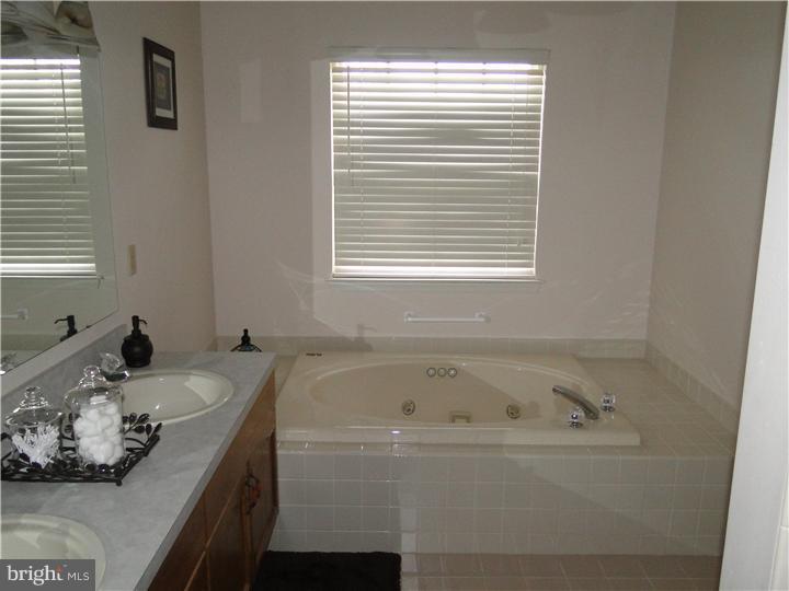 65 Walker Road Royersford, PA 19468 - Photo 12 of 25 Bathroom