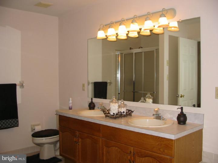 65 Walker Road Royersford, PA 19468 - Photo 13 of 25 Bathroom