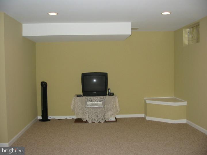 65 Walker Road Royersford, PA 19468 - Photo 22 of 25 Basement - Finished