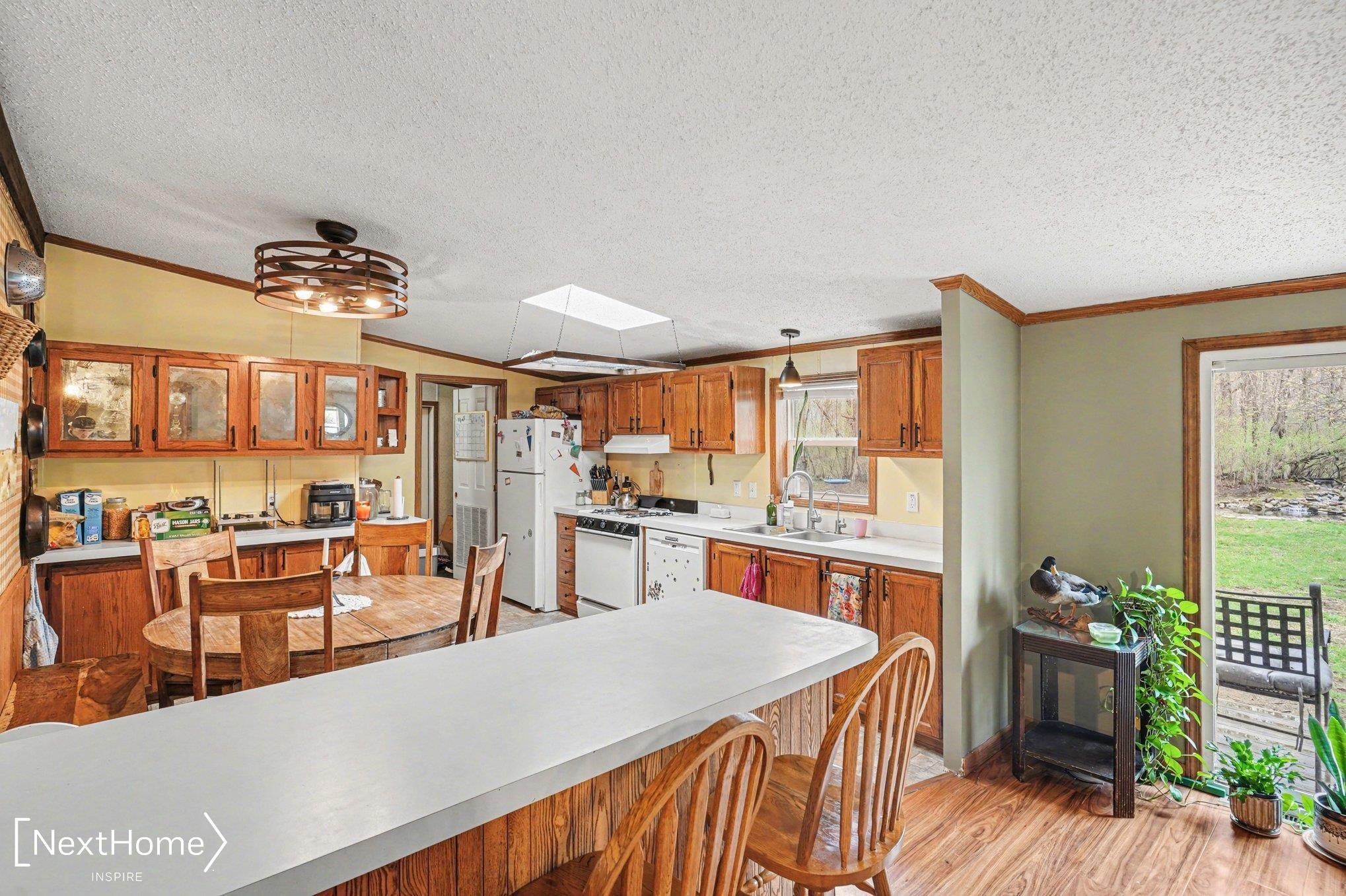 5720 Chambers Road Mayville, MI 48744 - Photo 7 of 46